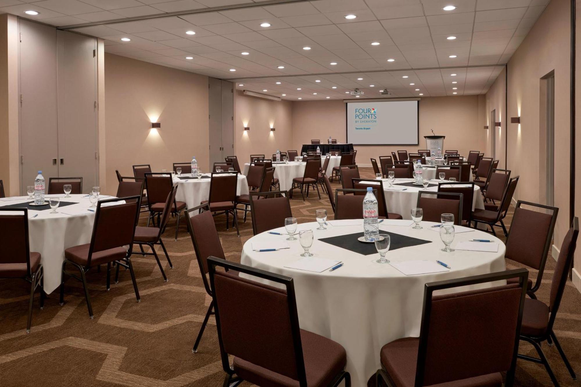 Element Toronto Airport Hotel Mississauga Exterior foto