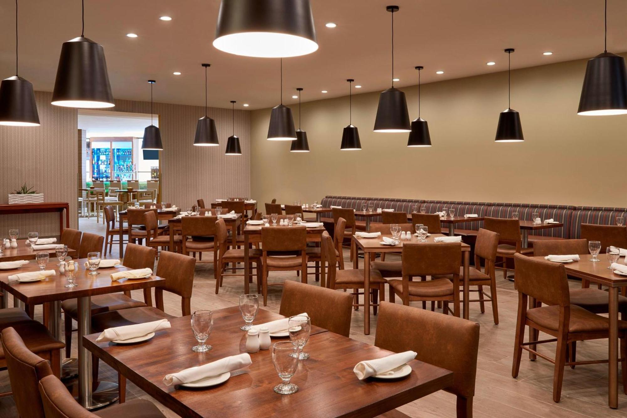 Element Toronto Airport Hotel Mississauga Exterior foto