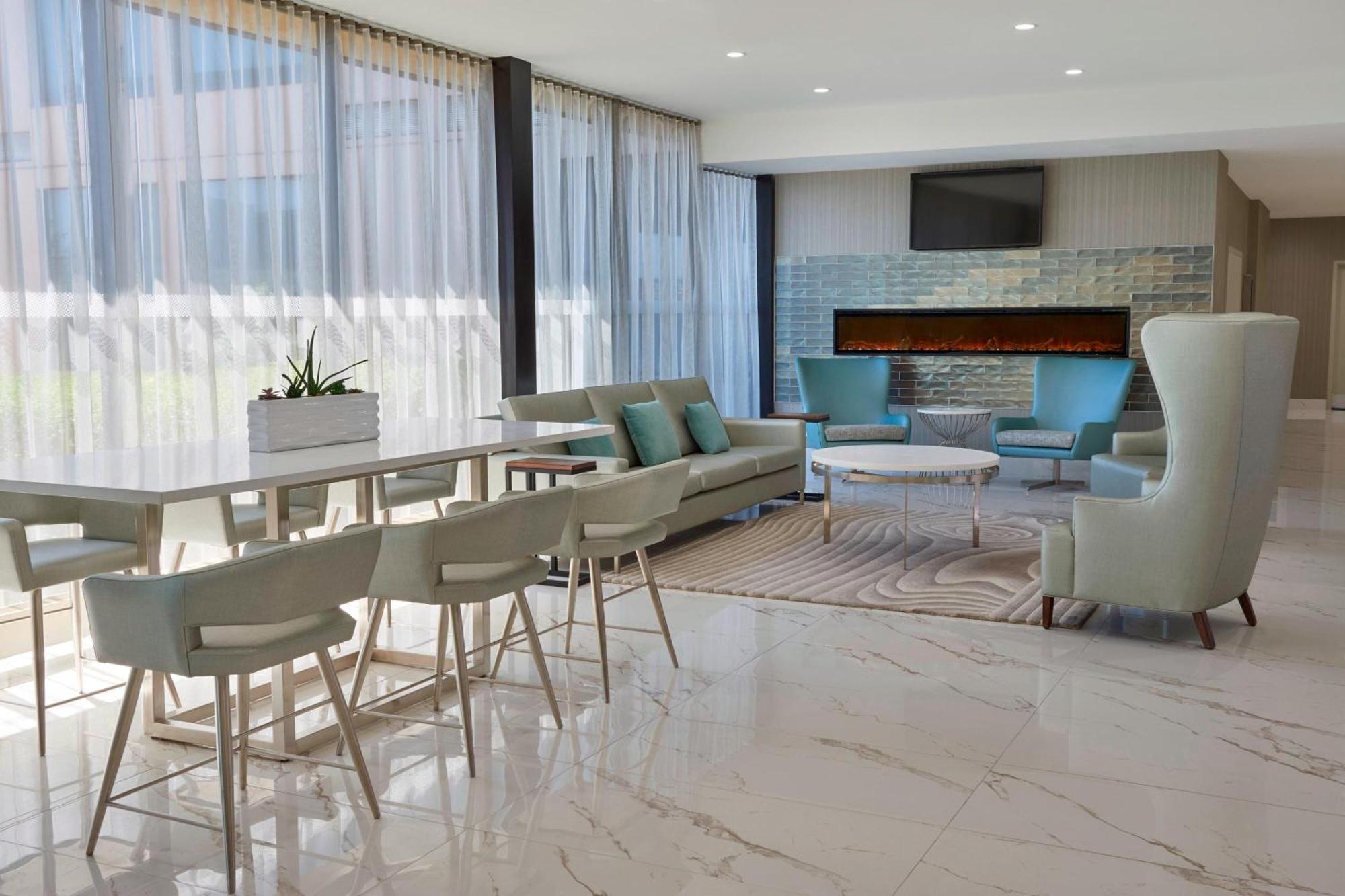Element Toronto Airport Hotel Mississauga Exterior foto